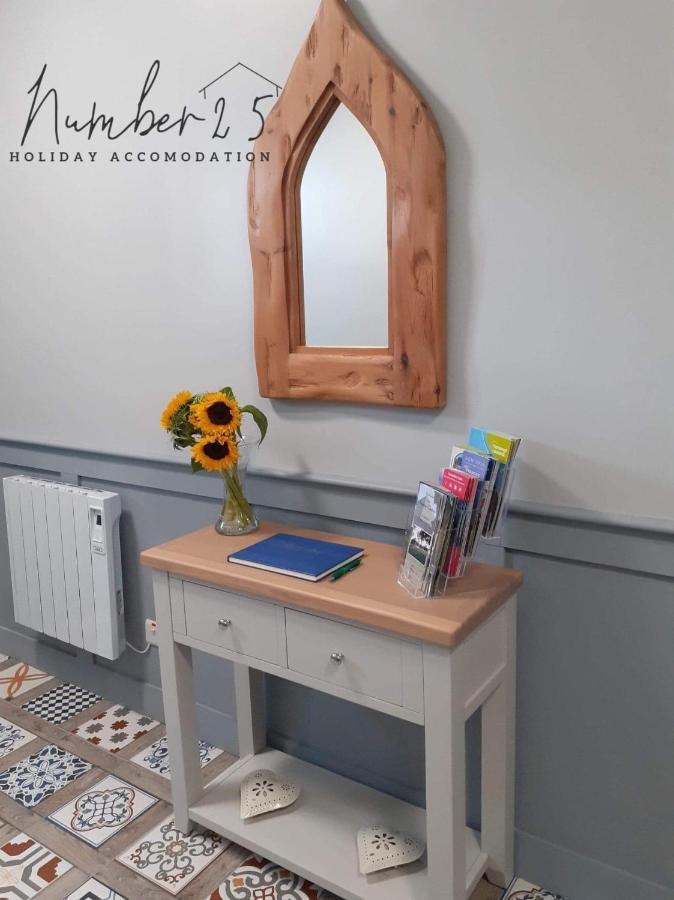 Number 25 Self Catering Apartments Ederney Ardess Экстерьер фото